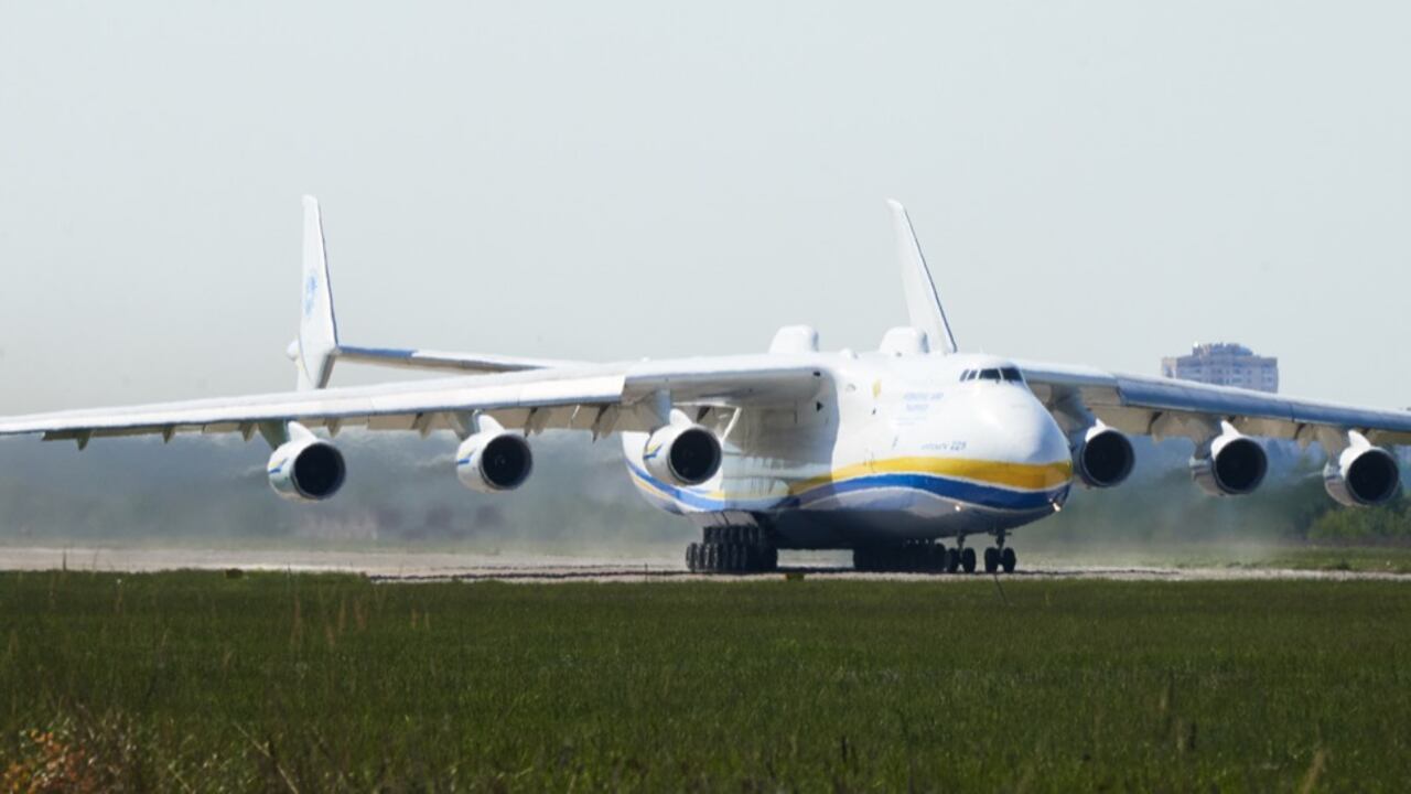 El An-225 fue destruido por Rusia.