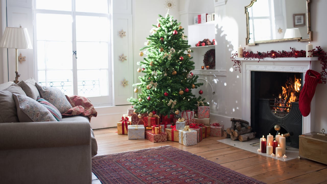La decoración navideña es linda en los hogares, pero se deben tomar precauciones para evitar riesgos