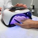 Los posibles daños de las lámparas UV en las uñas