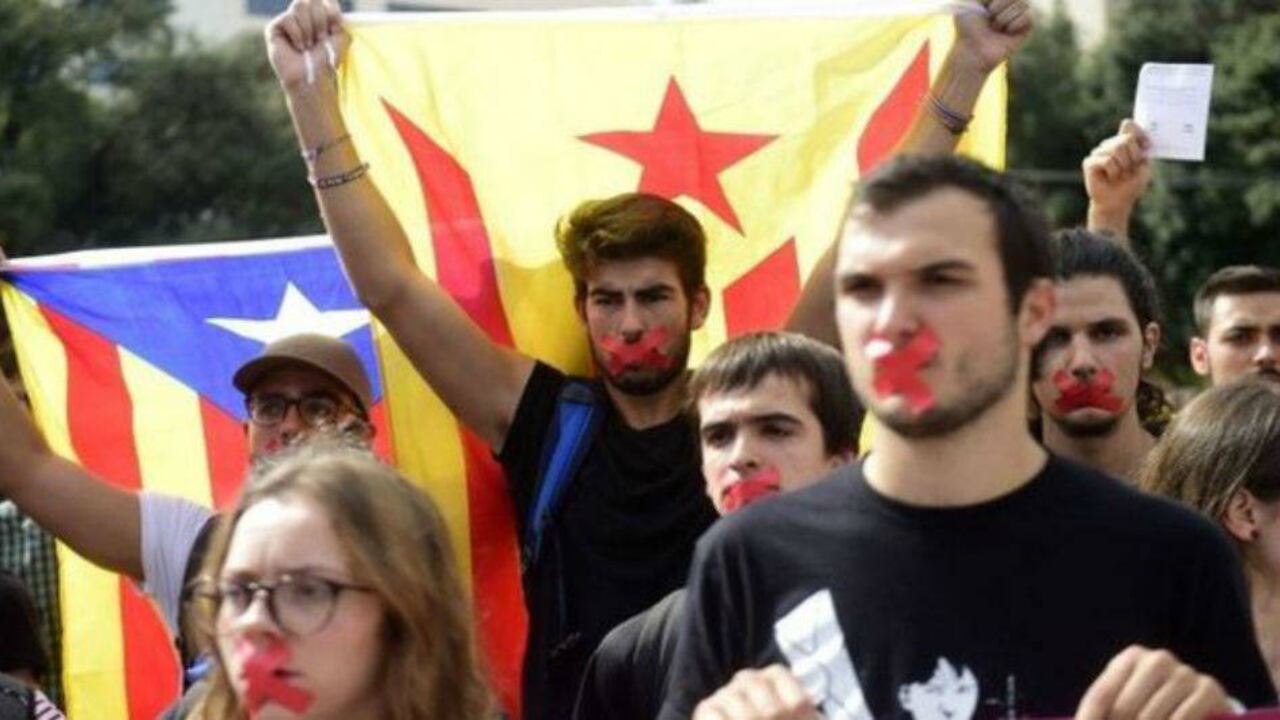 Todos los ojos están puestos en Cataluña. Foto: AFP