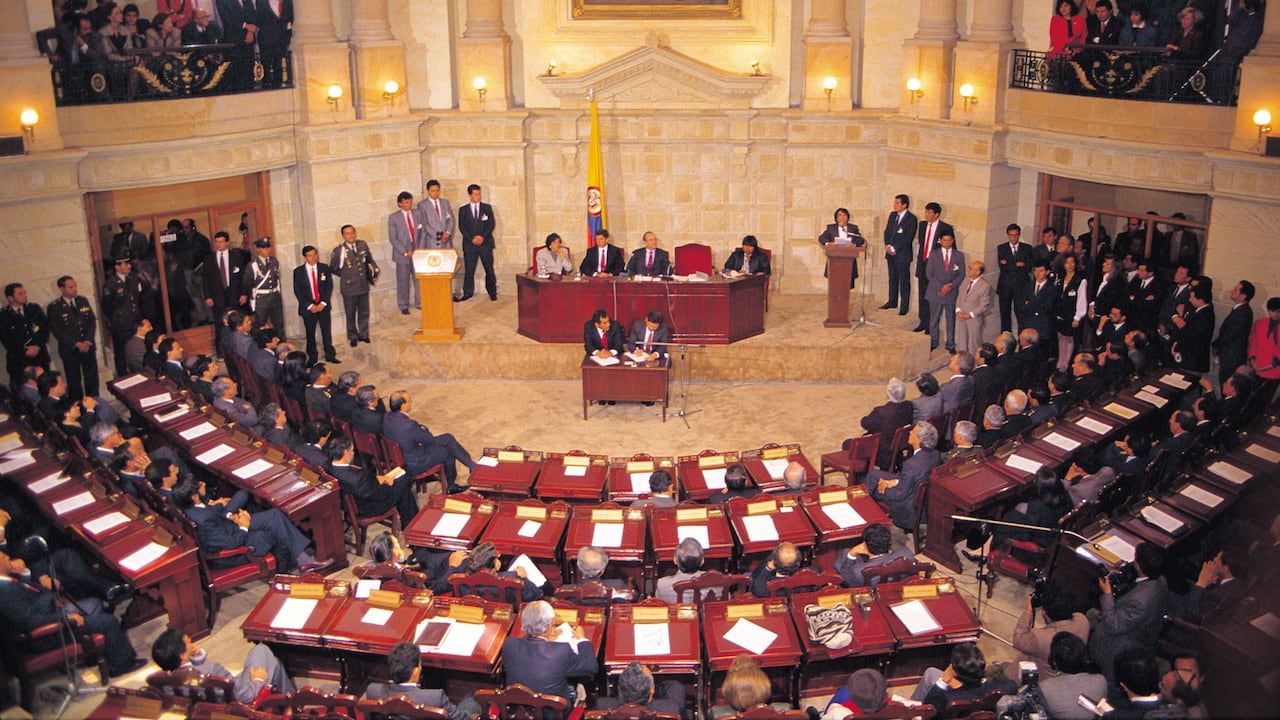 ASAMBLEA CONSTITUYENTE: Instalaci—n. Aspectos
Foto:Lope Medina Feb 91