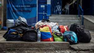 “Este trágico incidente es un recuerdo de los riesgos extremos que los refugiados y migrantes venezolanos toman al hacer viajes por mar u otros movimientos irregulares para cruzar fronteras”, dijo Eduardo Stein, representante especial conjunto de ACNUR y OIM.