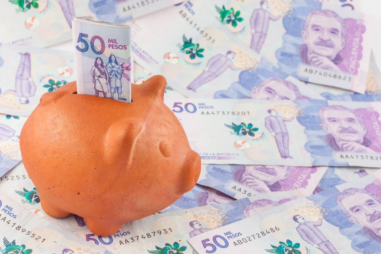 Pesos colombianos