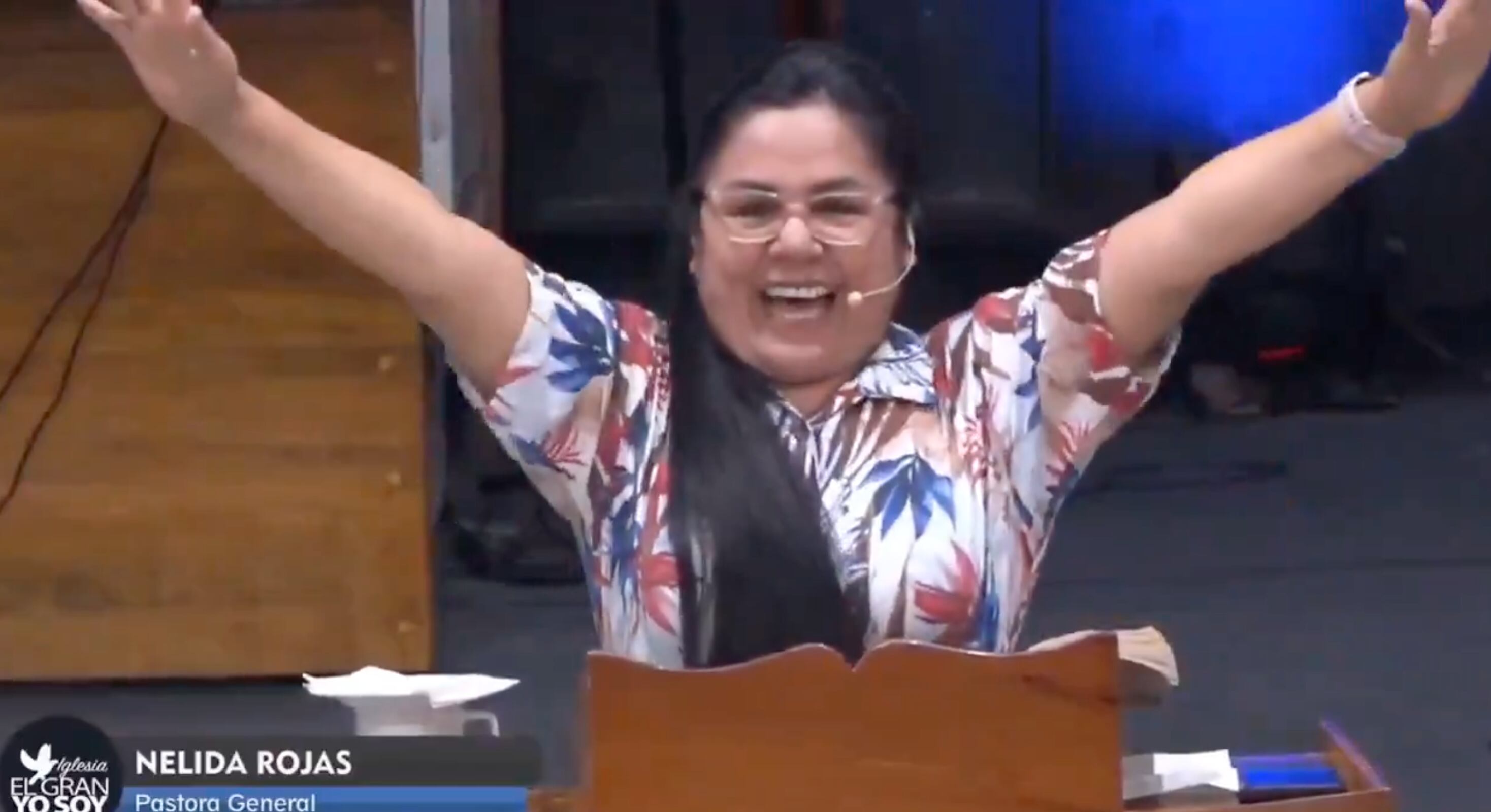 La religiosa celebró el sismo en medio del culto