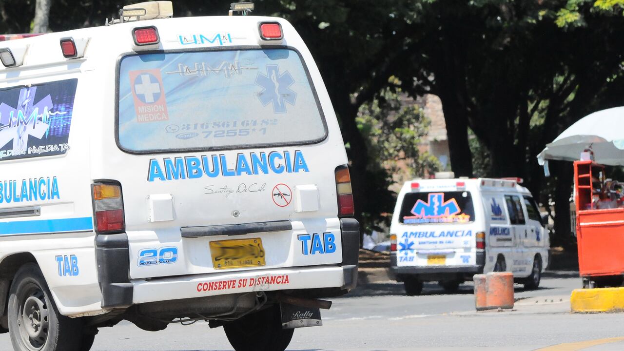 Cali: Cada vez son más frecuentes los accidentes en la ciudad por imprudencia de ambulancia, entre otras el uso indebido del carril del Mío. En lo corrido del año ya van más de 10, en esta ocasión un ciclista fue la víctima mortal.