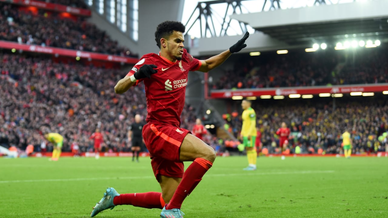 LIVERPOOL, ENGLAND - FEBRUARY 19: (THE SUN OUT, THE SUN ON SUNDAY OUT) Luis Diaz of Liverpool celebrates after scoring the third goal during the Premier League match between Liverpool and Norwich City at Anfield on February 19, 2022 in Liverpool, England. (Photo by Getty Images/Andrew Powell/Liverpool FC)