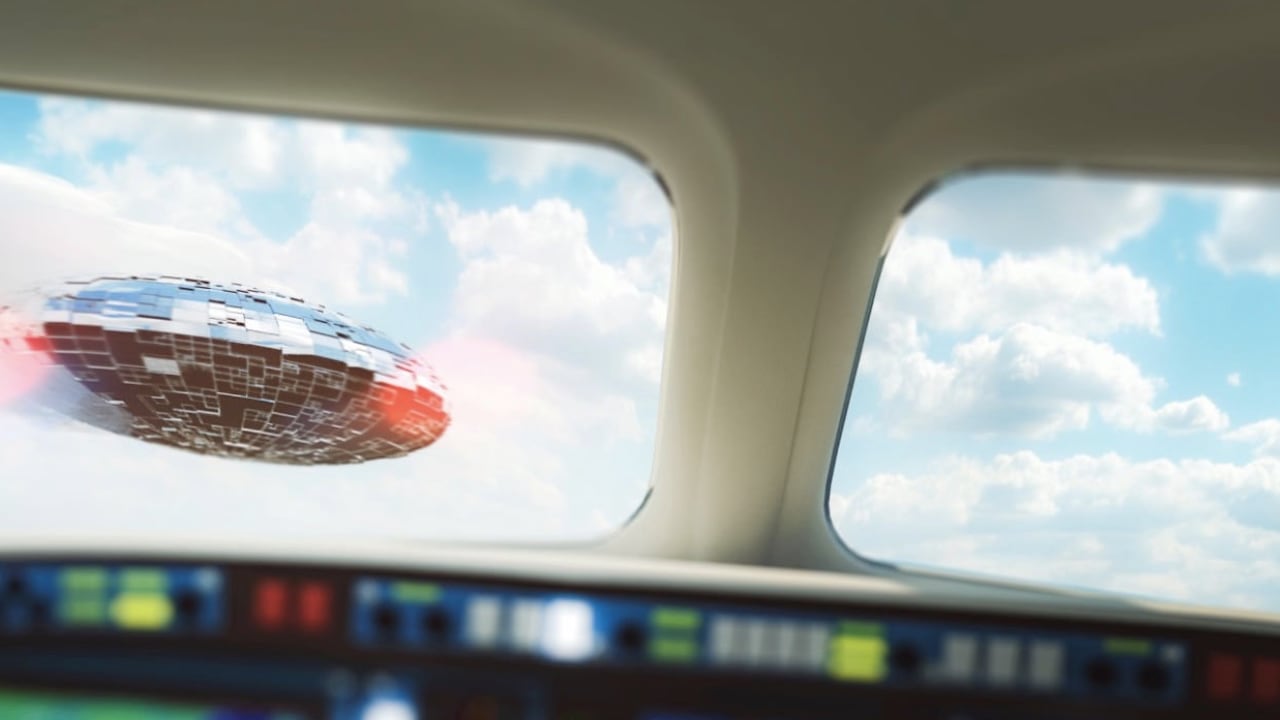 El funcionario recalcó que todavía no se tiene certeza de que se trata de alienígenas.