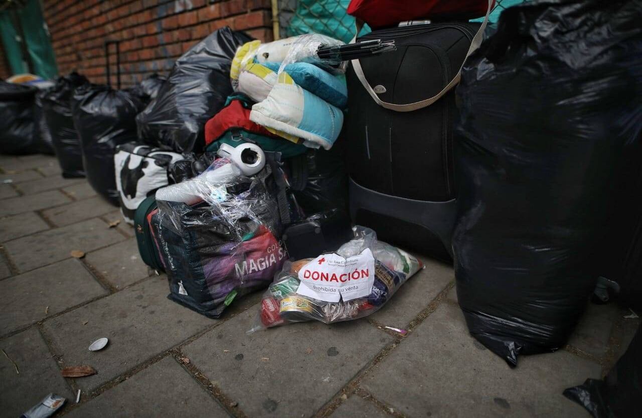 La Alcaldía le hizo entrega a cada núcleo familiar o migrante que estuviera solo un mercado proveniente de las donaciones que recoje la Cruz Roja para alimentarse durante los próximos días.
