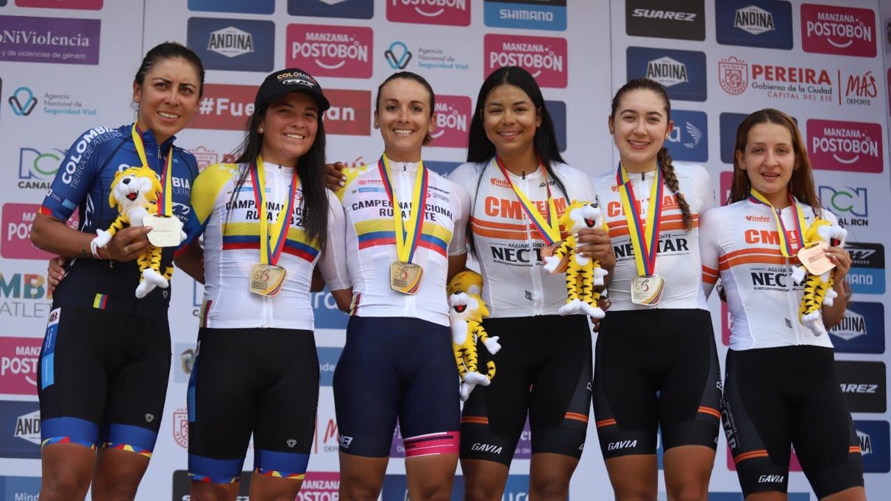 Diana Peñuela (DNA Pro Cycling) se quedó con la medalla de oro en la categoría élite femenina de los Campeonatos Nacionales de Ruta, en trayecto de 142,4 kilómetros en un circuito sobre la Avenida de las Américas en Pereira.