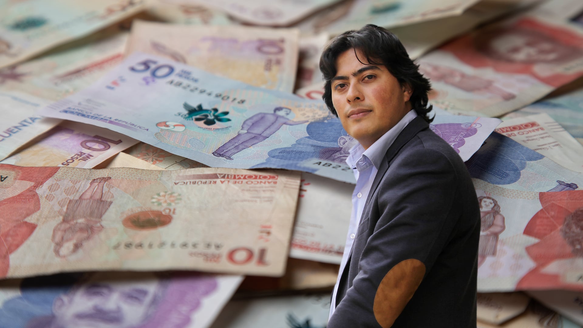 Nicolás Petro  dinero
