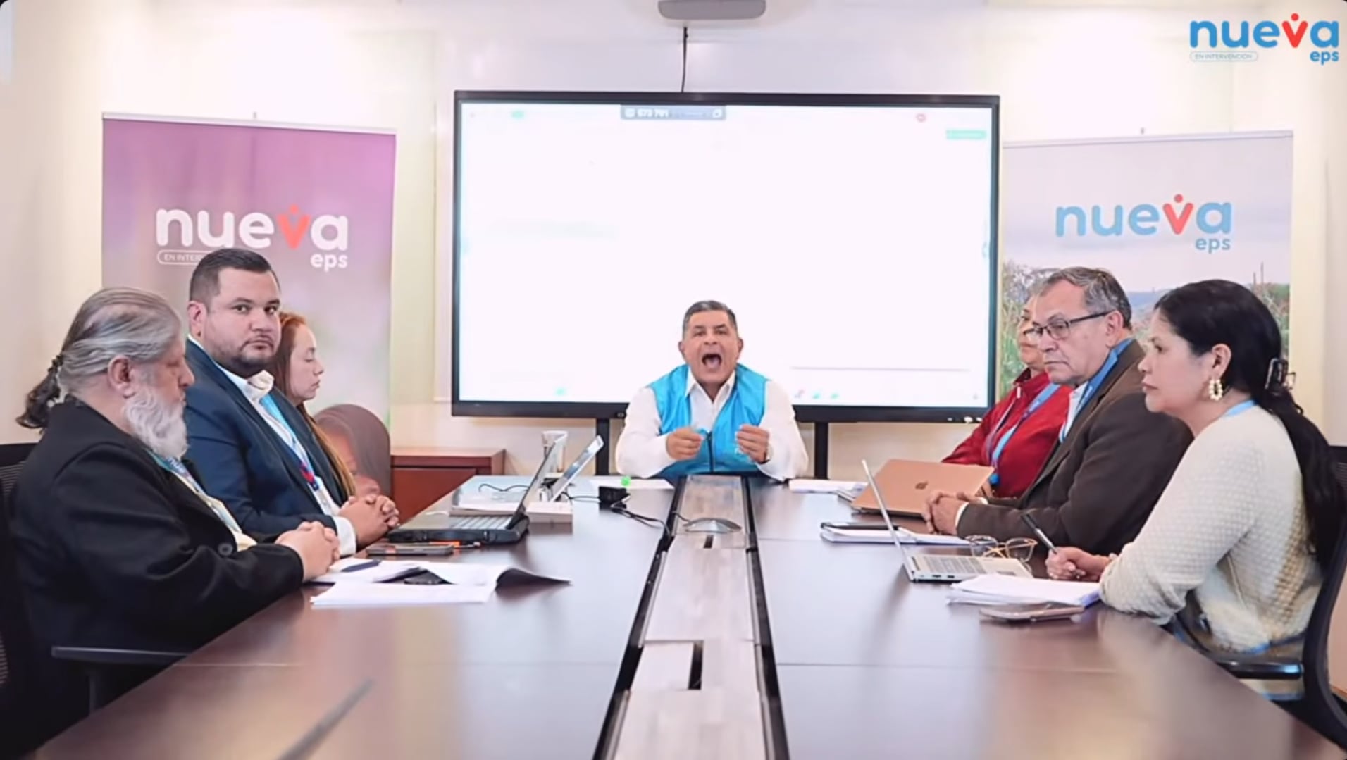 Jorge Iván Ospina lidera reunión sobre "¿A dónde se van los recursos de la salud?