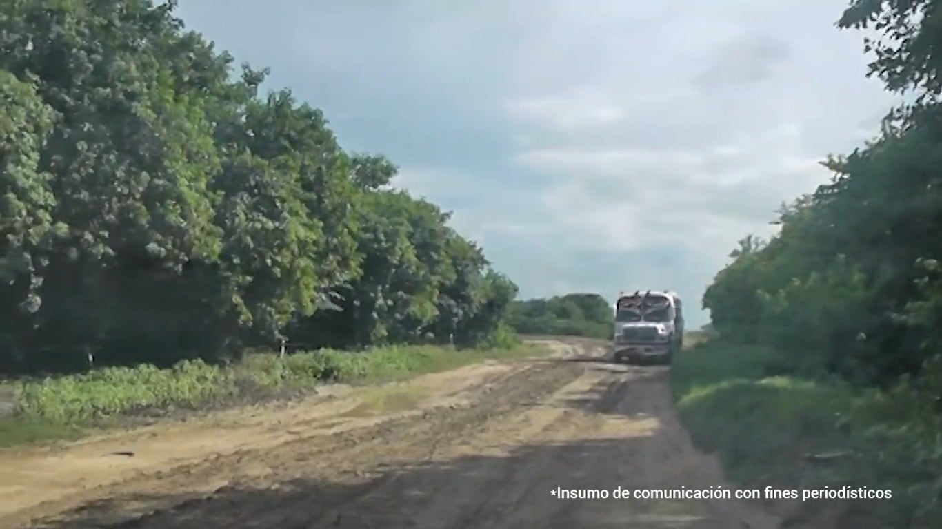 La Vía de la Prosperidad, pese a la millonaria inversión, tiene sectores en los que parece una trocha.