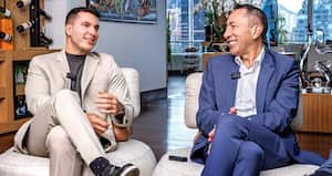 Ricardo Roa y su pareja, Julián Caicedo, recibieron a SEMANA en su apartamento, controvertido por el precio y una supuesta millonaria remodelación.