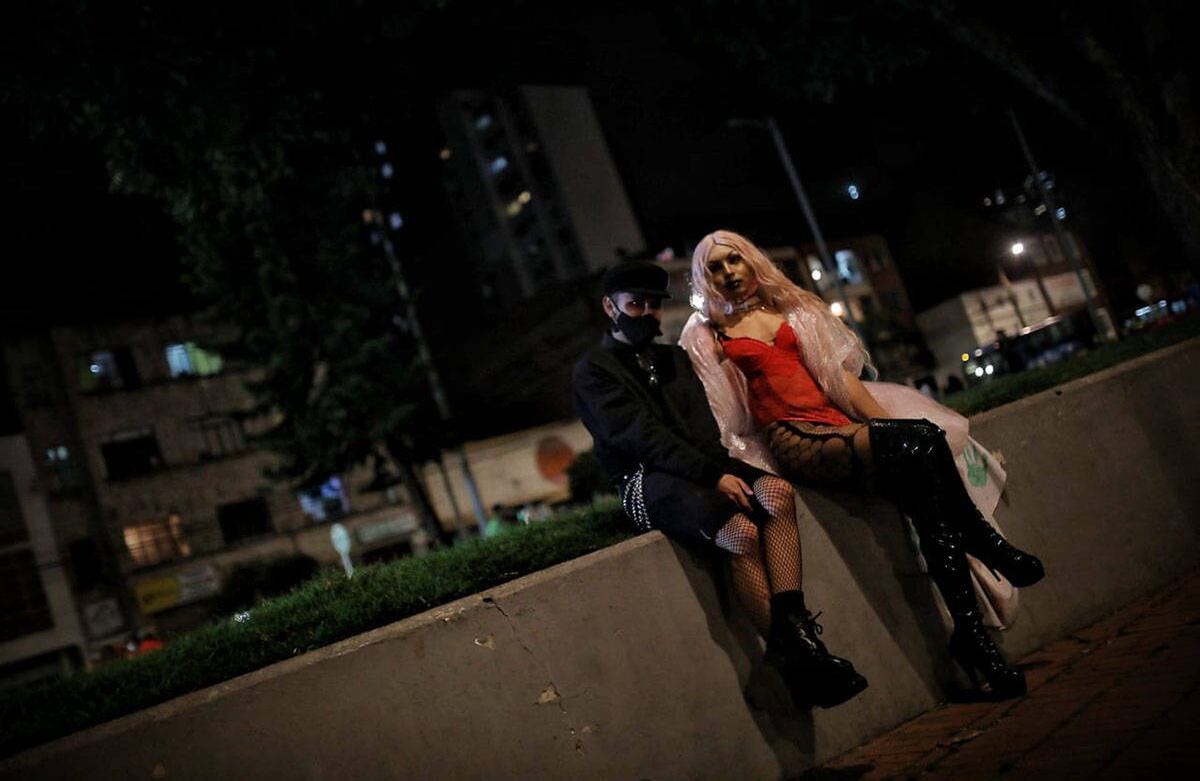 En la tarde de este viernes integrantes de la comunidad trans marcharon en Bogotá Esteban Vega/ SEMANA 