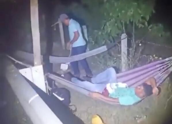 Las hamacas fueron el descanso de muchos de los manifestantes en la zona