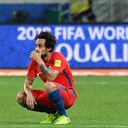 El volante Jorge Valdivia lamenta la derrota de Chile ante Brasil.