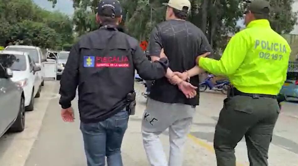 Alias Sebas fue capturado mientras se movilizaba en una camioneta por el municipio de Sabaneta, Antioquia.
