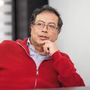 Gustavo Petro, de un lado, no quiere que Bolívar se vaya del Pacto Histórico para que pueda aspirar nuevamente por su curul. Pero, por otro, también es consciente de que su cercanía le genera problemas.