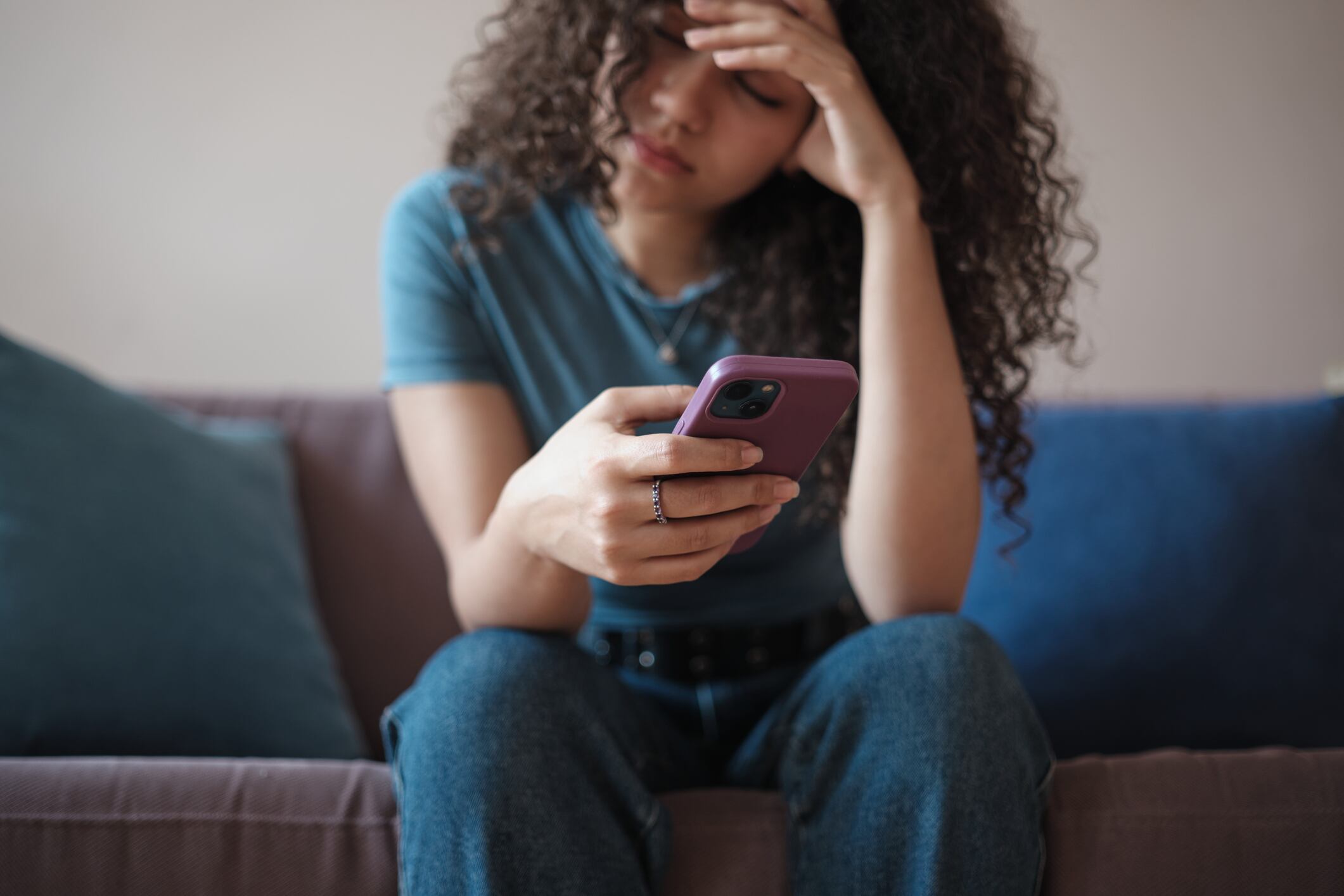 Cuando la pantalla se congela, algunas combinaciones de botones pueden reactivar el dispositivo.