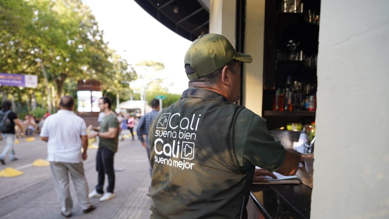 El Bulevar del Río de Cali en el ojo de las autoridades; el Dagma implementó controles de ruido en esta zona turística.