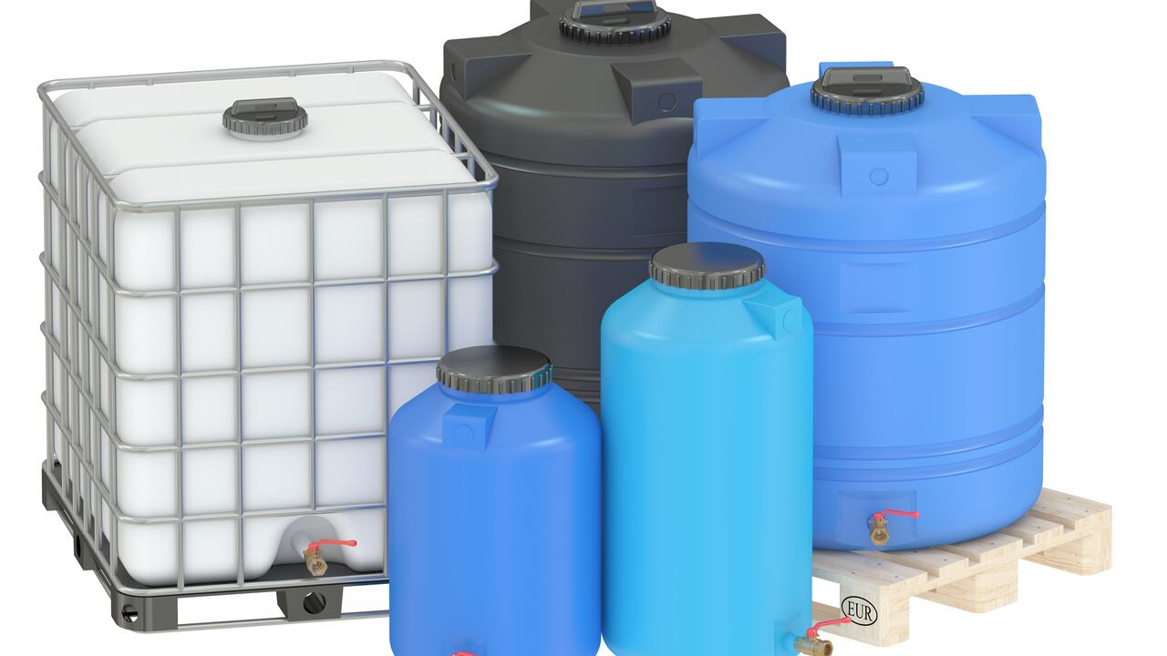 Mantener los tanques de agua limpios no solo previene enfermedades transmitidas por el agua, sino que también mejora la eficiencia del sistema y prolonga su vida útil.