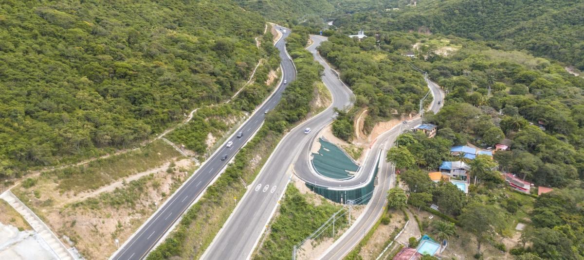 Nuevo tramo de la Autopista Bogotá-Girardot, parte del proyecto de Cuarta Generación Tercer Carril.