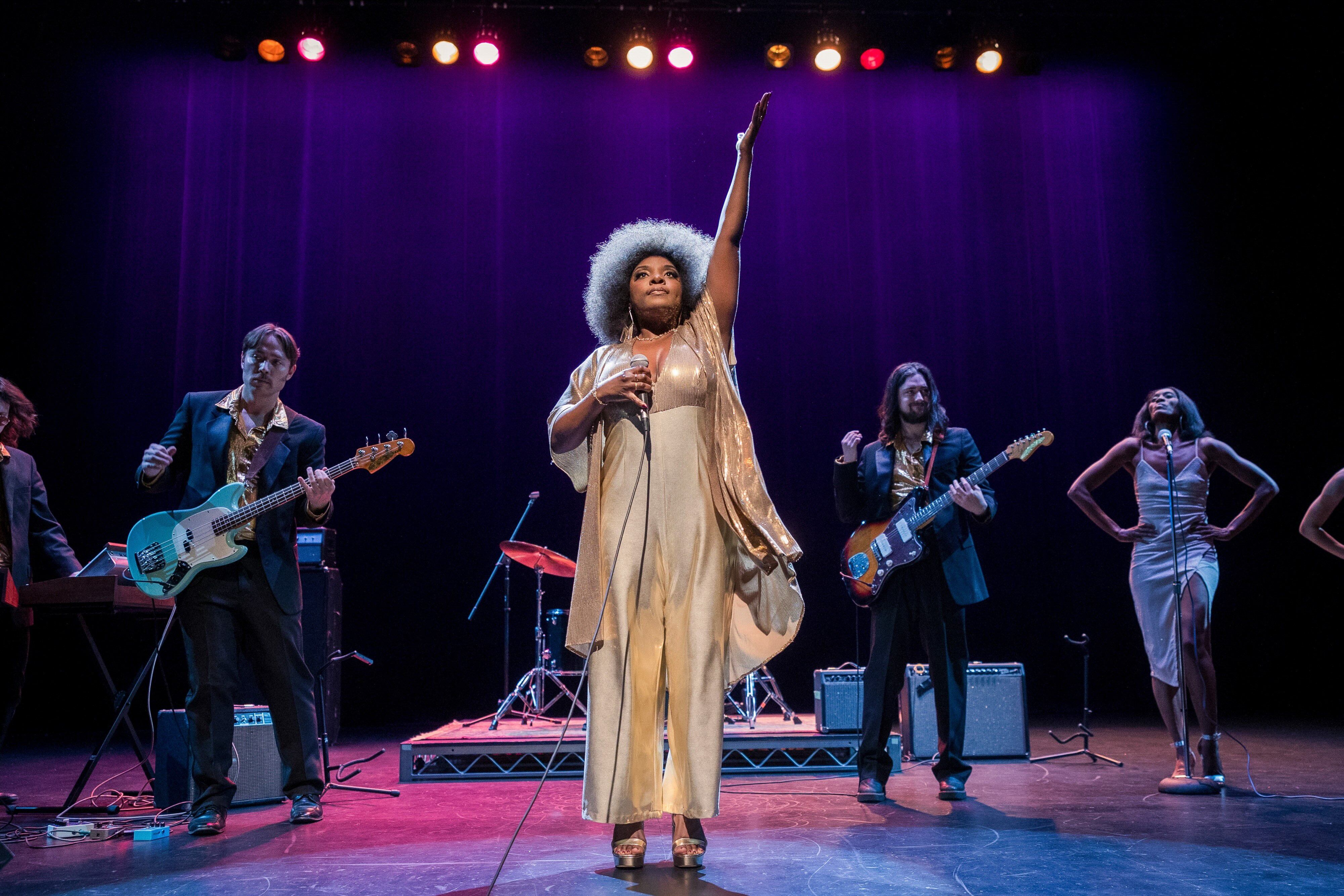 La actriz Joaquina Kalukango interpretará a Gloria Gaynor en la película que le rendirá un homenaje