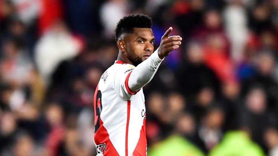 Borja marca gol con River Plate