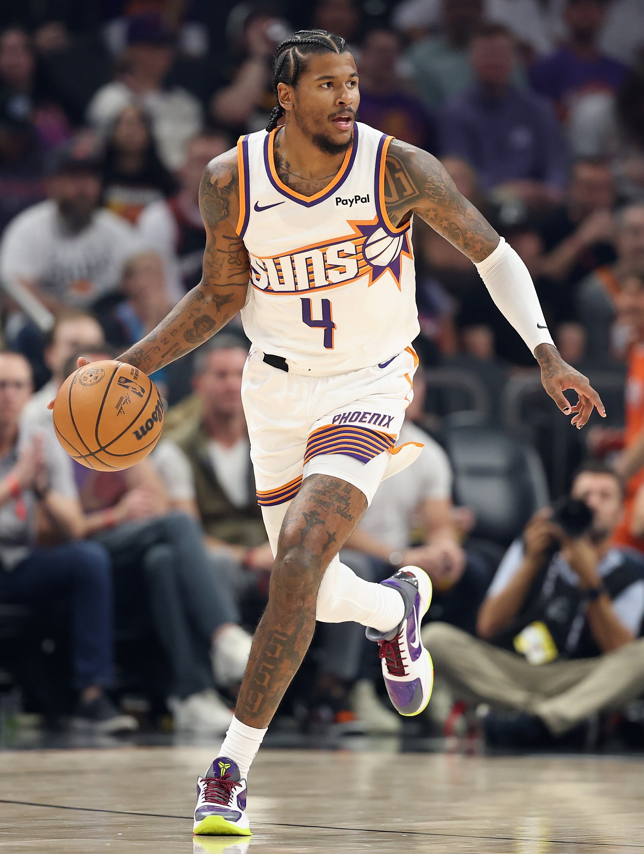 Los Angeles Clippers v Phoenix Suns