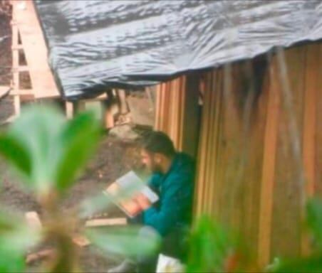 Alias Cabuyo escribiendo sus últimas palabras antes de morir.