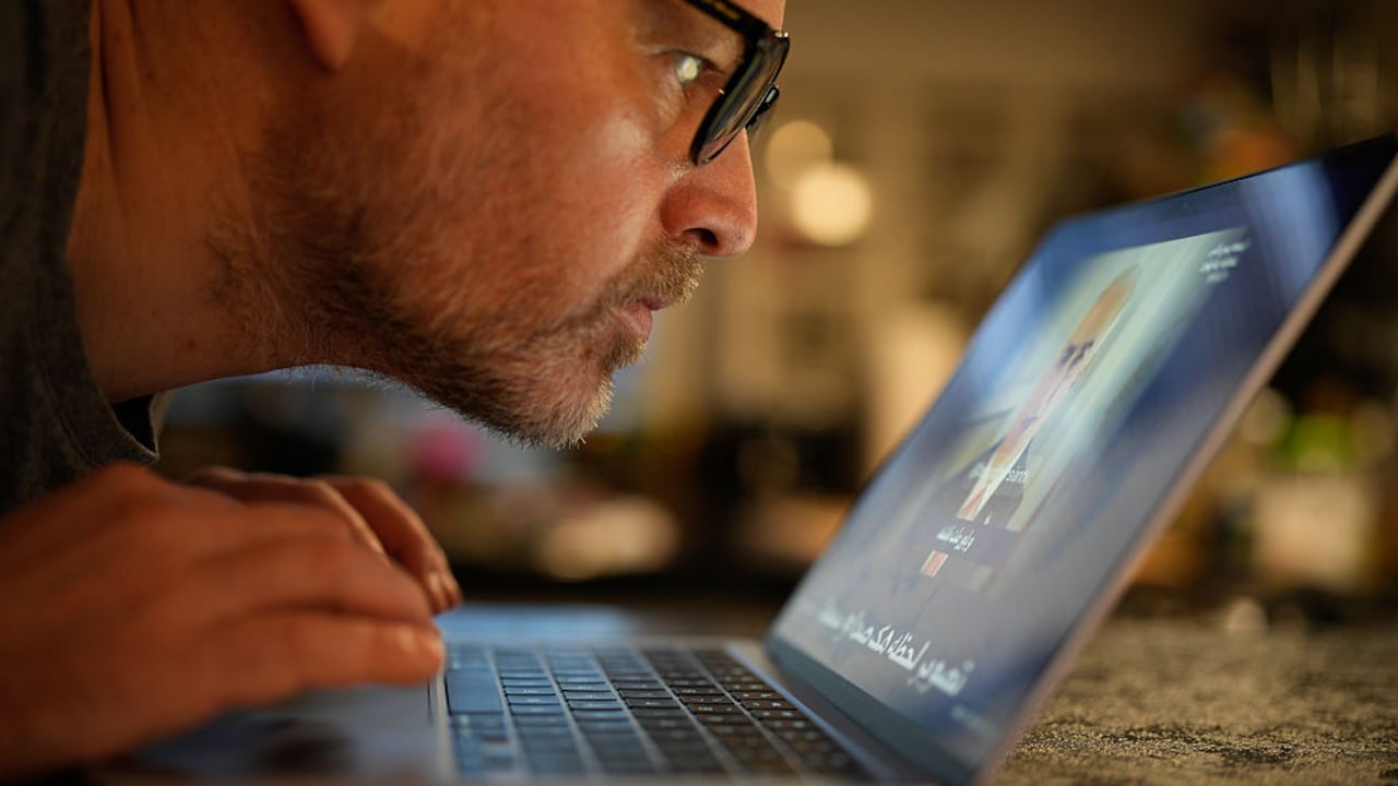 Los fraudes personalizados crecieron al mismo ritmo que la exposición profesional en redes sociales y plataformas públicas.