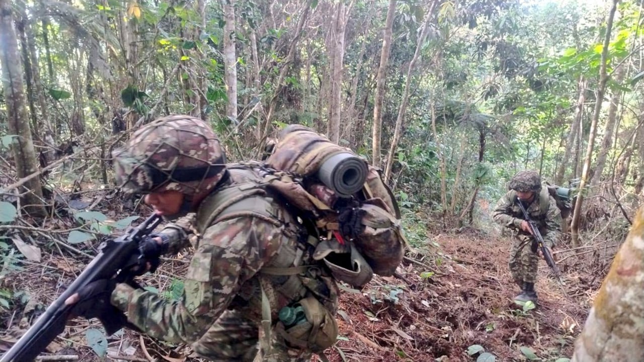 Combates contra integrantes de la estructura Jaime Martínez en zona rural de Suárez.