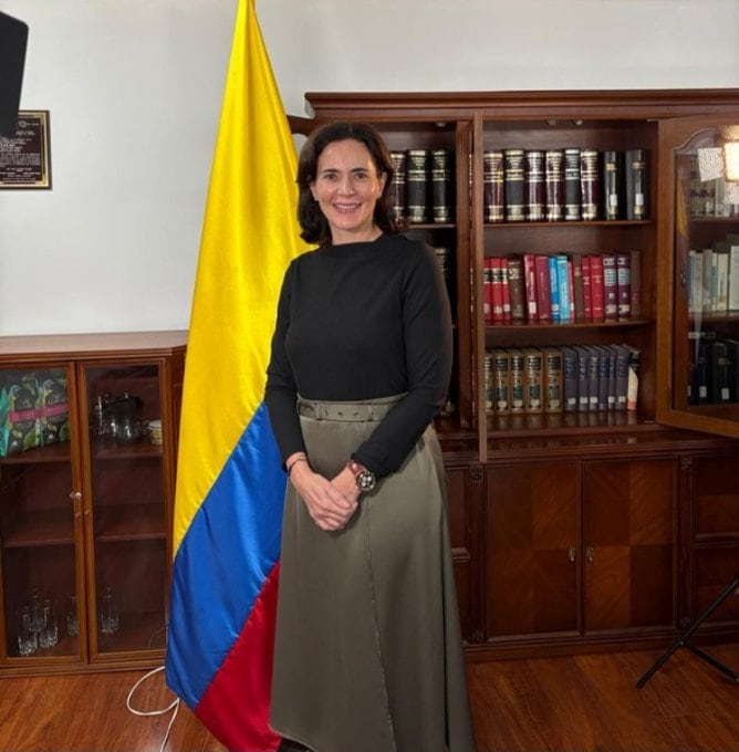 Beatriz Eugenia Vélez Vengoechea.