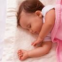 Mientras unos usuarios criticaron la decisión de la madre, otros elogiaron las perforaciones de la infante a temprana edad