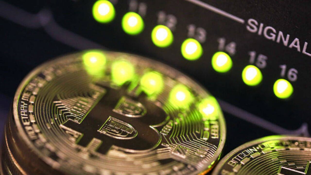 El mercado mundial de criptomonedas supera los US$266.000 millones, siendo las más populares el bitcóin, Ethereum, Tether, XRP, entre otras. Este jueves el bitcóin se cotizaba a unos 9.400 dólares por unidad.