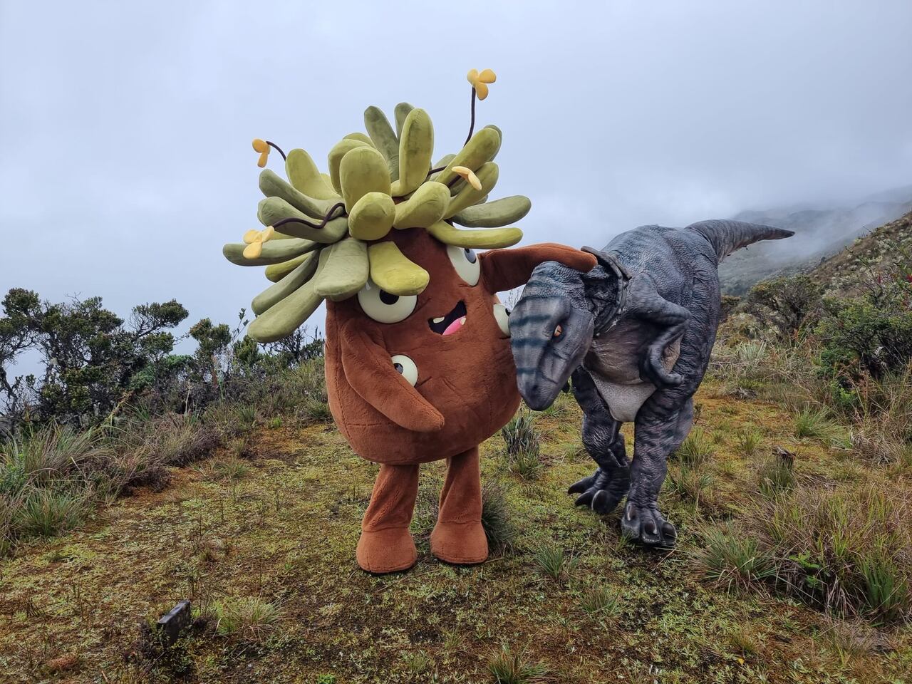 Frankie estuvo con el Frailejón Ernesto Pérez durante su visita a Colombia.
