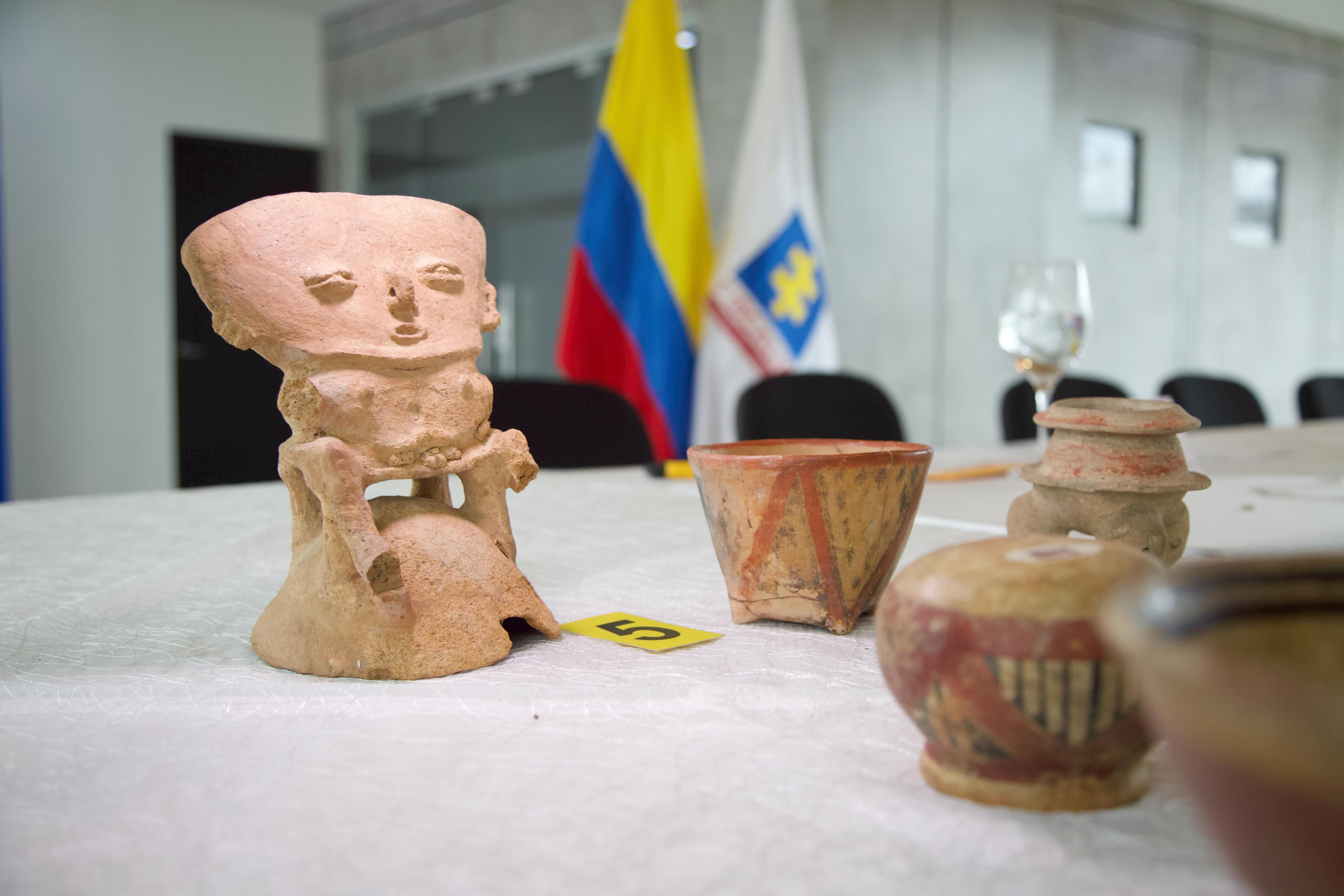 Confirman la recuperación de seis piezas arqueológicas precolombinas que estaban en Perú