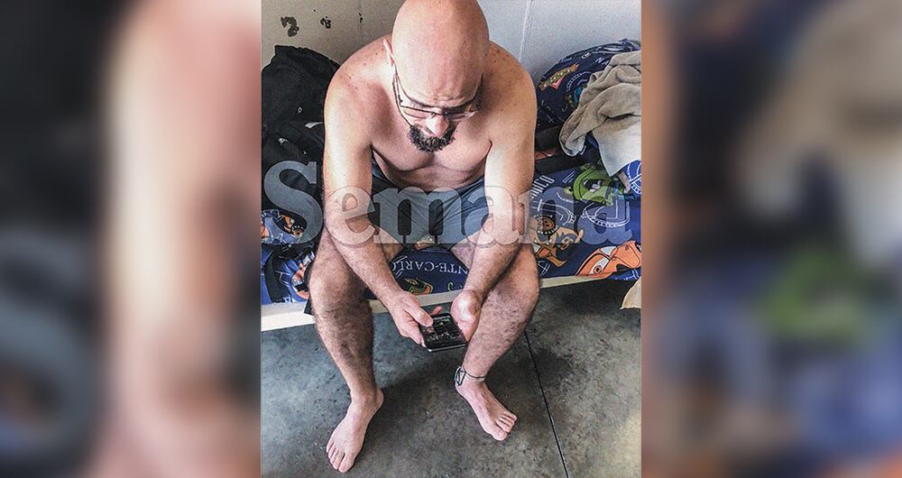  De acuerdo con las denuncias, Núñez cuenta con una celda privada y otros privilegios, como un celular que usa durante todo el día y sin esconderse de la guardia. El oficial en retiro de la Policía está por firmar un acuerdo con la Fiscalía para pagar una pena de 29 años de cárcel.