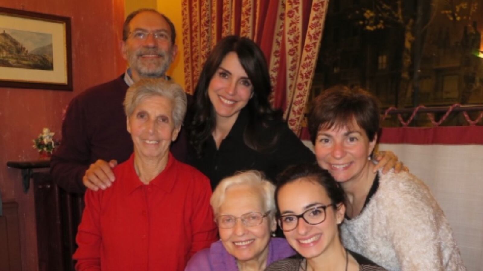 Ana María Trujillo compartió un emotivo mensaje en redes sociales para despedir a su suegra, a quien describió como un “ángel” y pilar de la familia.