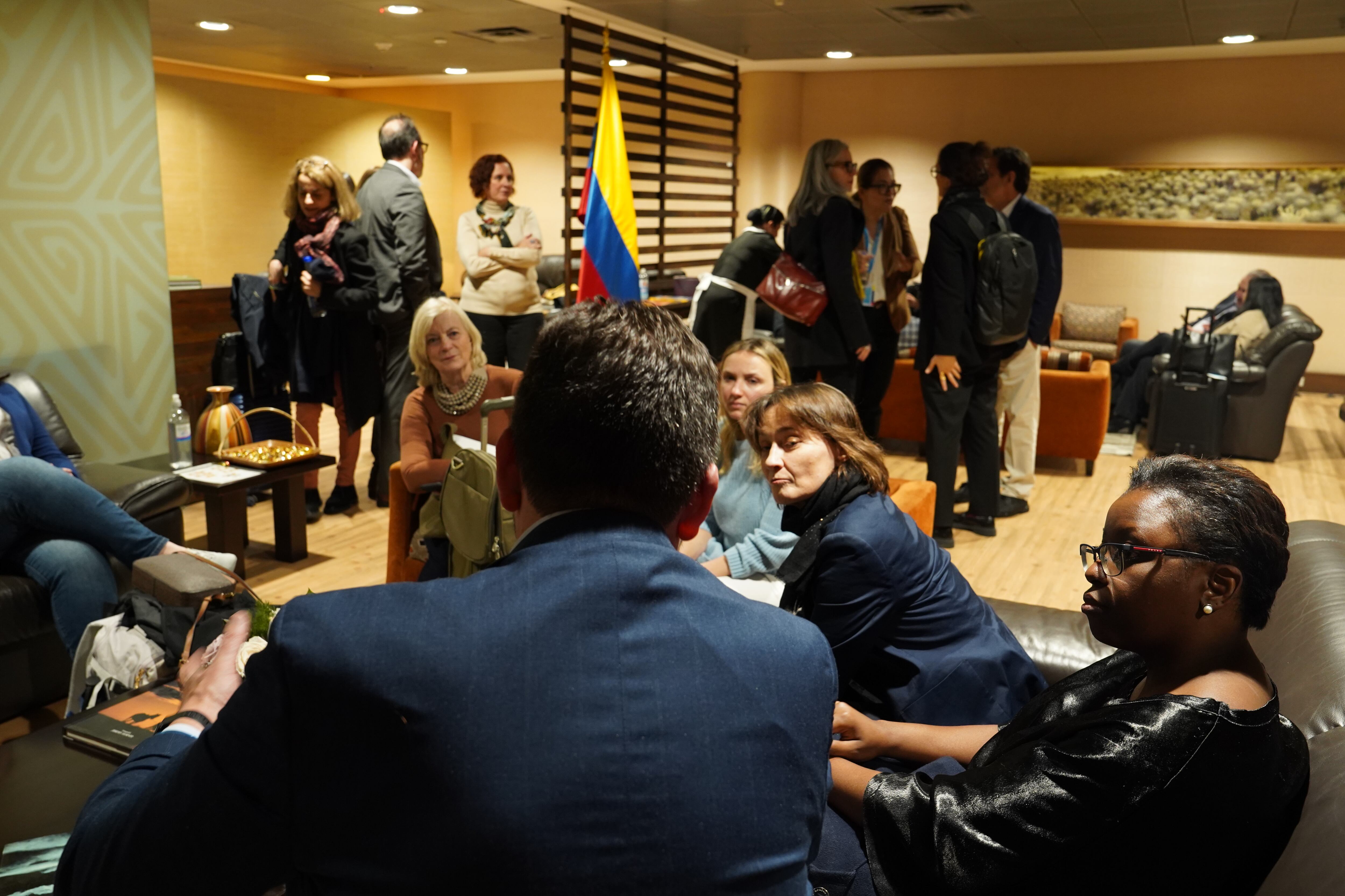 Dentro de la agenda programada para este jueves, 8 de febrero, enmarcada por un día de marchas en el país de varios sectores, entre ellos Fecode en apoyo al Gobierno del presidente, Gustavo Petro, el Consejo comenzará su agenda oficial en Bogotá, donde adelantará una reunión con representantes de las instituciones encargadas de la implementación del Acuerdo de Paz de 2016.