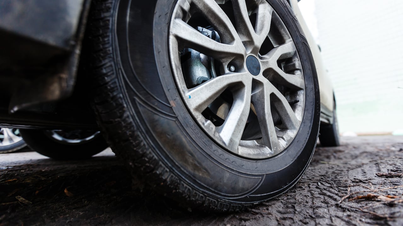 Se recomienda cambiar las llantas cada 60.000 kilómetros o cuando el labrado esté por debajo de 1.6 mm