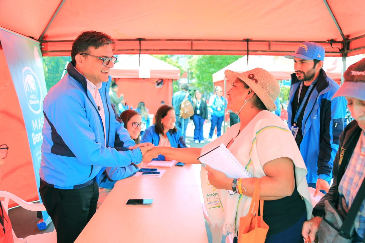 La estrategia permitió acercar atención en vacunación, salud mental, salud sexual y orientación médica a habitantes de una localidad de la ciudad.