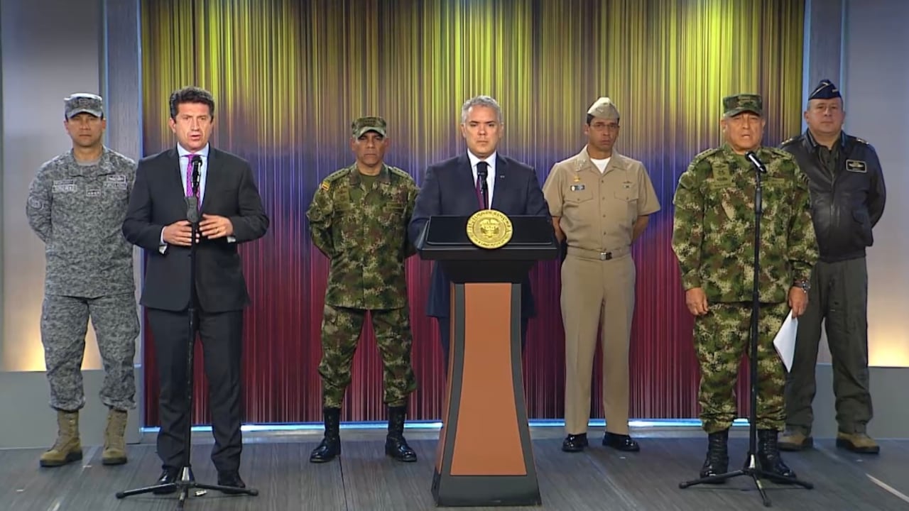 Iván Duque y cúpula militar.