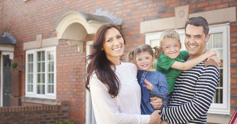 Sin las palabras ‘madre’ y ‘padre’, así proponen que sea el nuevo registro parental en Suecia