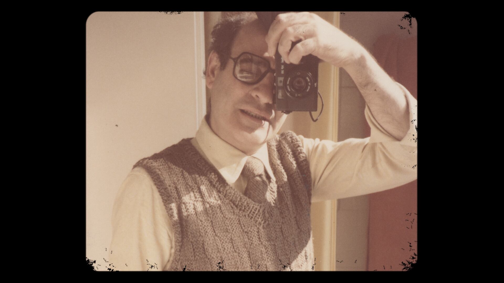 Releyendo a Mafalda es una serie documental original de Disney+ / Star+ que hace un recorrido biográfico del personaje creado por “Quino”.