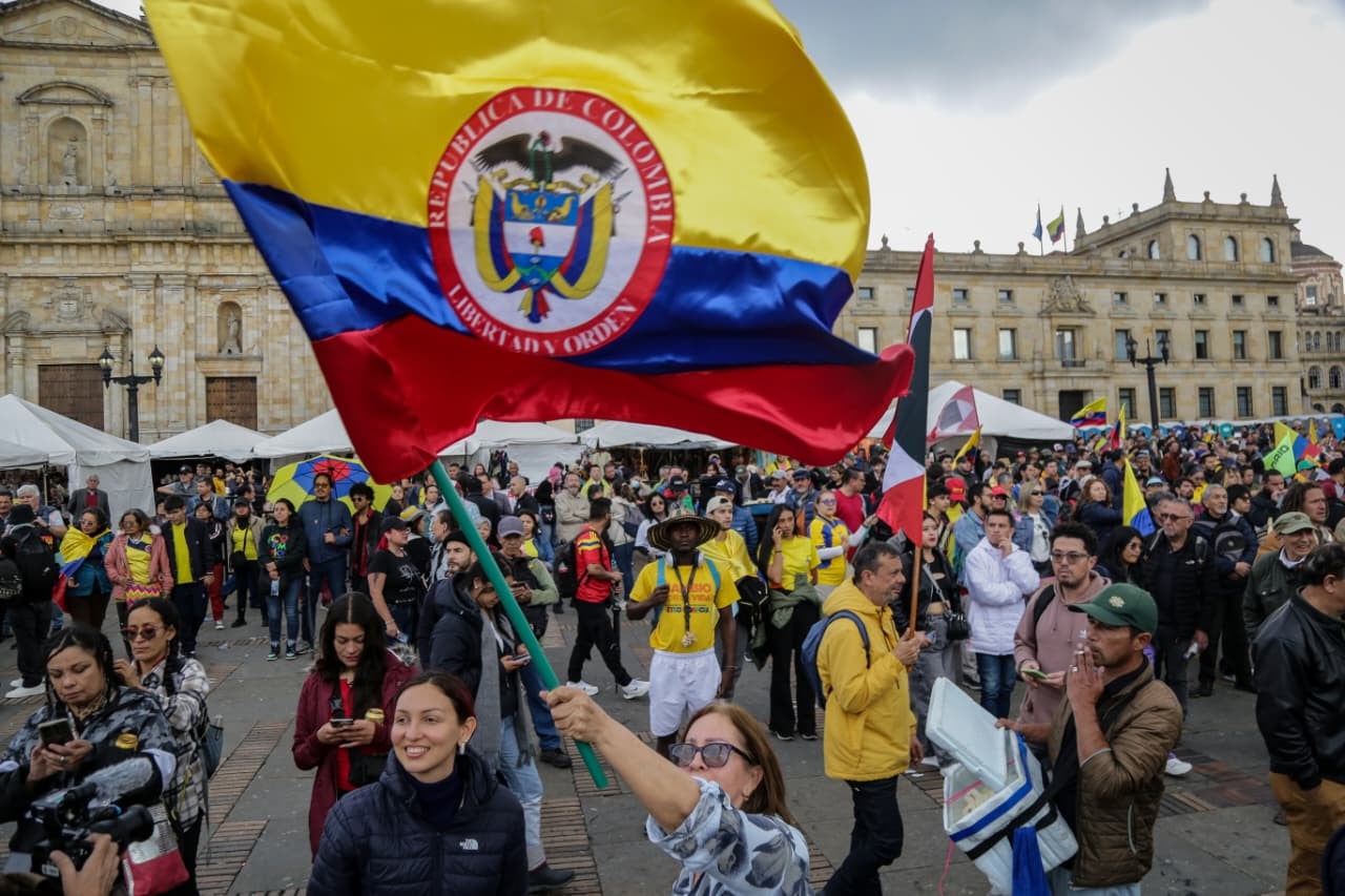 Concentración por la soberanía y la democracia liderada por el presidente Petro, en la Plaza de Bolívar.