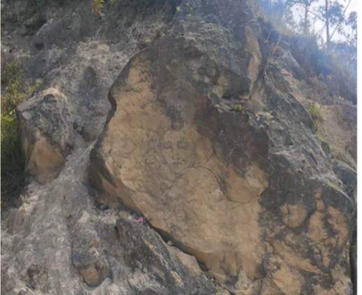 Supuesta imagen de una virgen que apareció en una roca en Boyacá