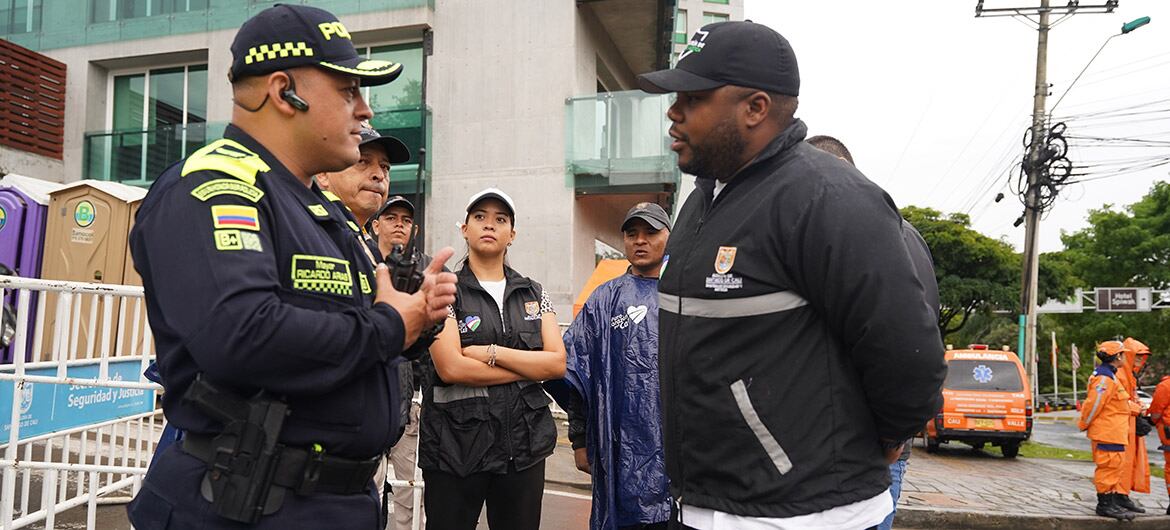 Por tierra y aire, así monitorean en Cali las peregrinaciones a los cerros.