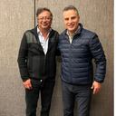 Aníbal Gaviria junto a Gustavo Petro en conversación sobre empalme regional.