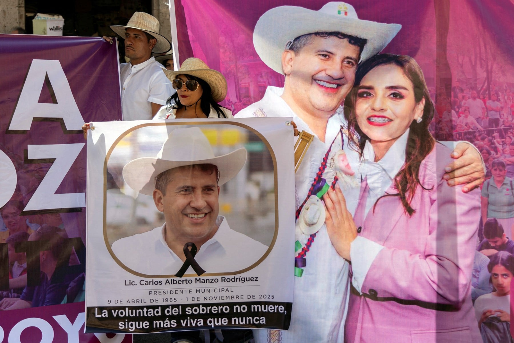 Homenaje al alcalde Carlos Manzo, Morelia, Michoacán, estado de Mexico. (Photo by Enrique Castro / AFP)
